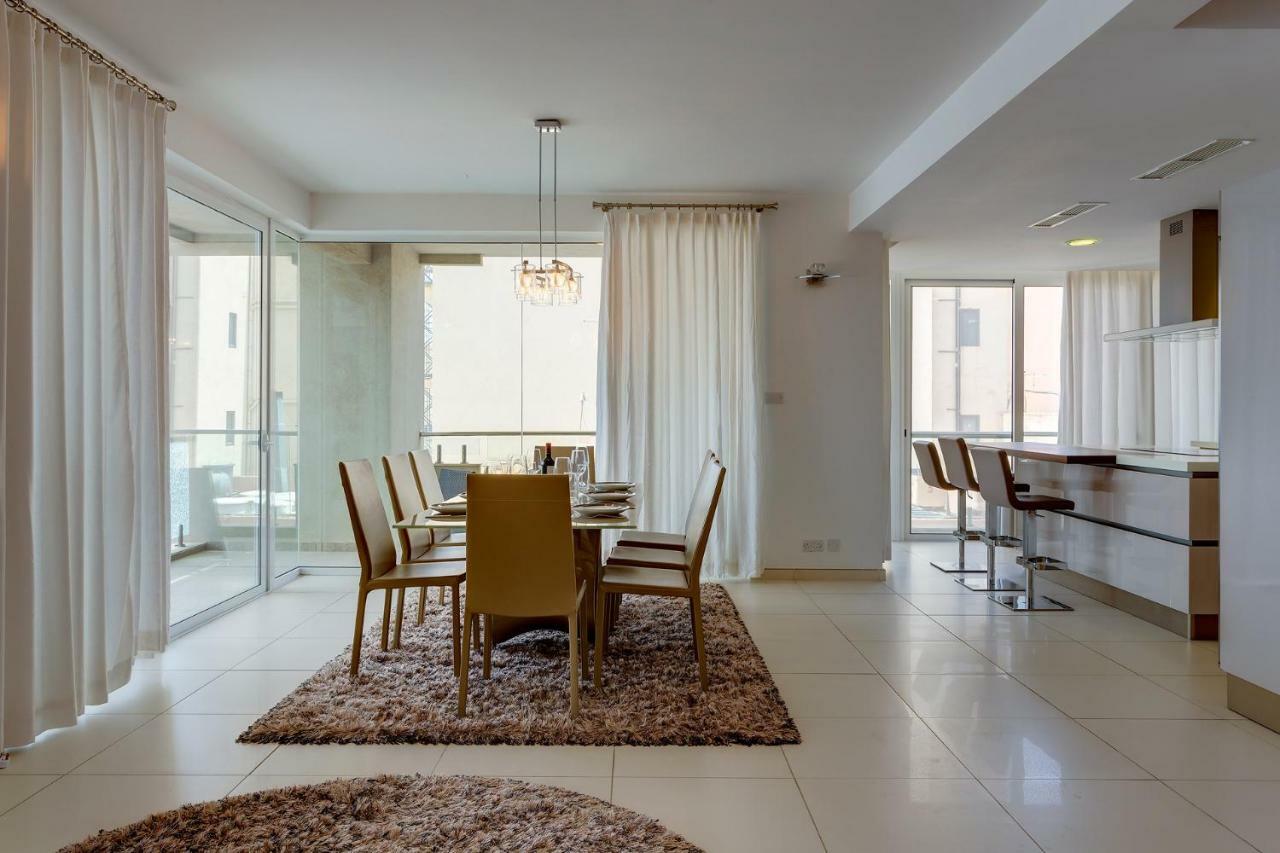 Contemporary, Luxury Apartment With Valletta And Harbour Views Sliema Luaran gambar