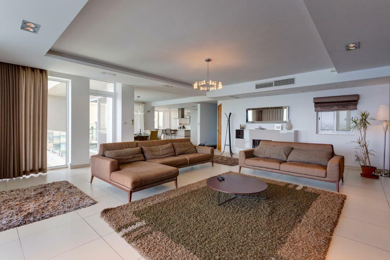 Contemporary, Luxury Apartment With Valletta And Harbour Views Sliema Luaran gambar