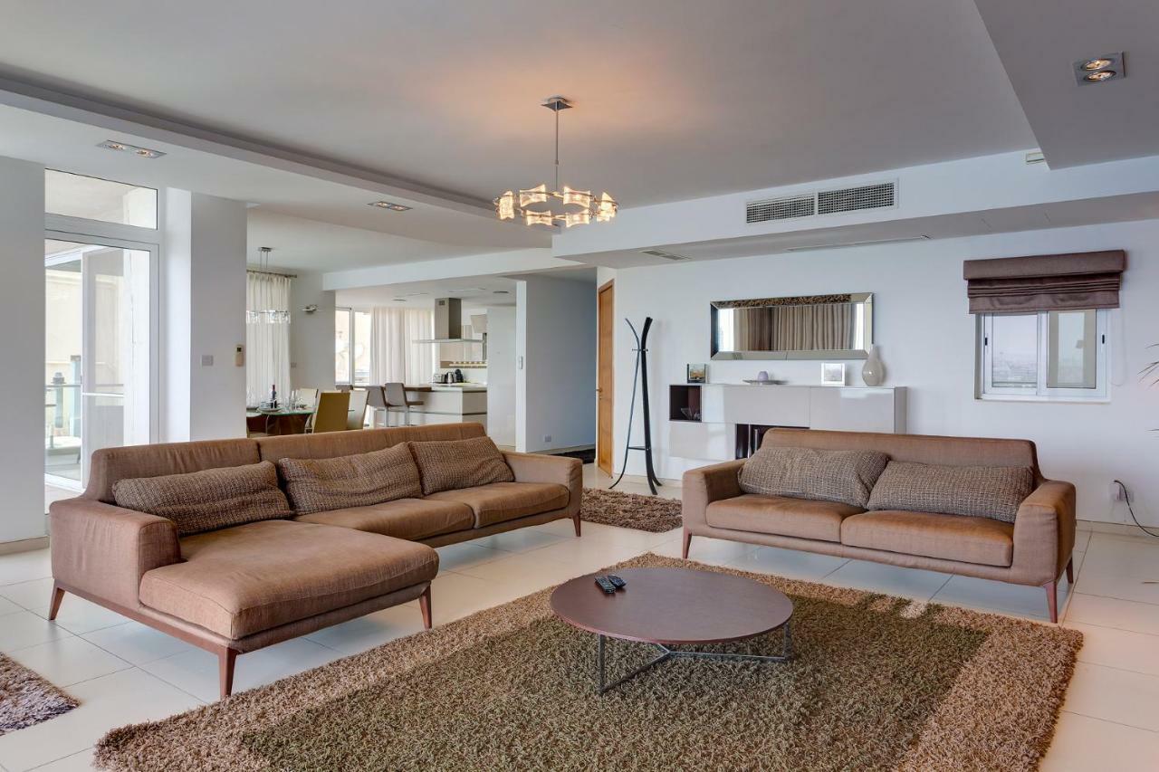 Contemporary, Luxury Apartment With Valletta And Harbour Views Sliema Luaran gambar