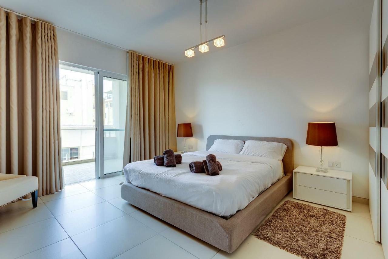 Contemporary, Luxury Apartment With Valletta And Harbour Views Sliema Luaran gambar